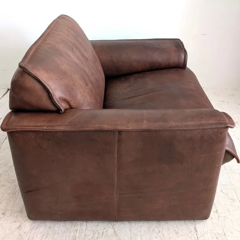 Pamono Large Mid-Century Dutch Buffalo Leather Armchair from Leolux, 1970s> Lounge Chairs & Armchairs