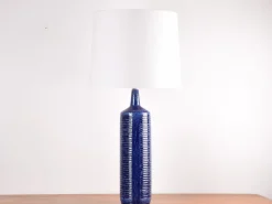 Pamono Large Mid-Century Modern Dark Blue Ceramic Table Lamp from Palshus, Denmark, 1960s> Table Lamps