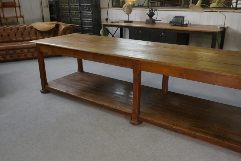 Outlet Pamono Large Oak Drapers Table, 1950s