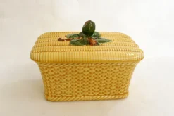 Pamono Large Panier & Noisettes Candy Box in Slip Earthenware by Gien, 1960s><noscript><img width=
