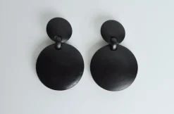 Pamono Large Sculptural Black Ear-Clips in Ebony, Denmark, 2000s, Set of 2> Earrings