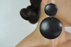 Pamono Large Sculptural Black Ear-Clips in Ebony, Denmark, 2000s, Set of 2><noscript><img width=