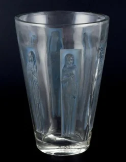 Hot Pamono Large Six Figurines Goblet Vase in Clear Glass from René Lalique, France, 1930s