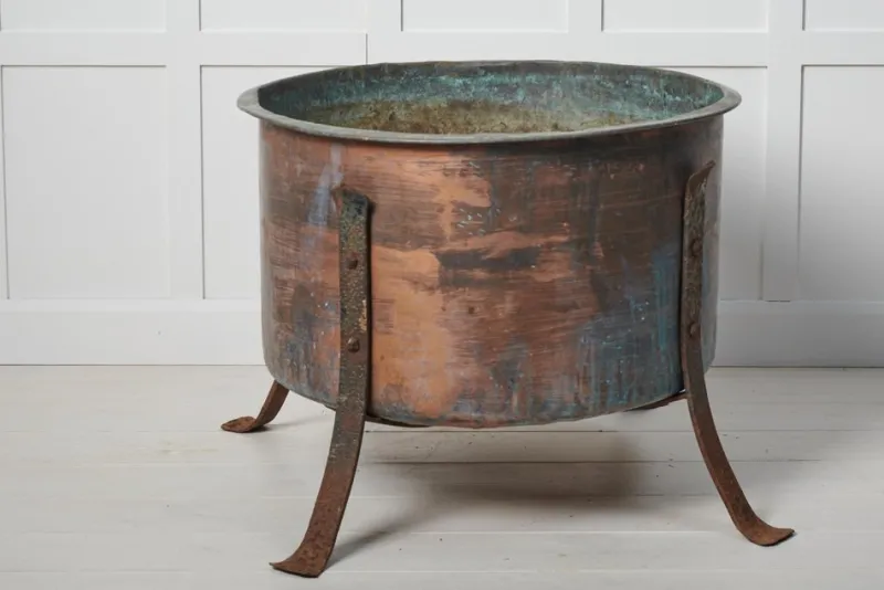 Pamono Large Swedish Copper Planter> Garden Accessories