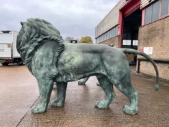 Online Pamono Large 20th Century Bronze Lions, Set of 2