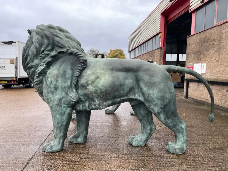 Online Pamono Large 20th Century Bronze Lions, Set of 2
