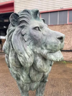 Online Pamono Large 20th Century Bronze Lions, Set of 2
