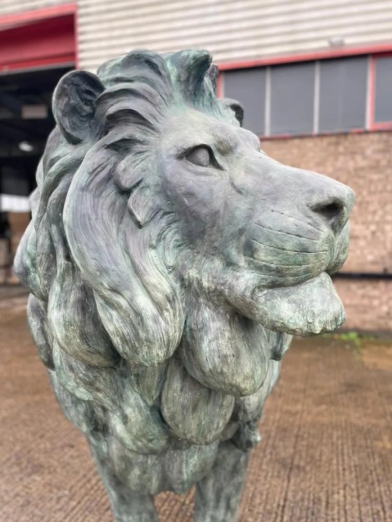 Online Pamono Large 20th Century Bronze Lions, Set of 2