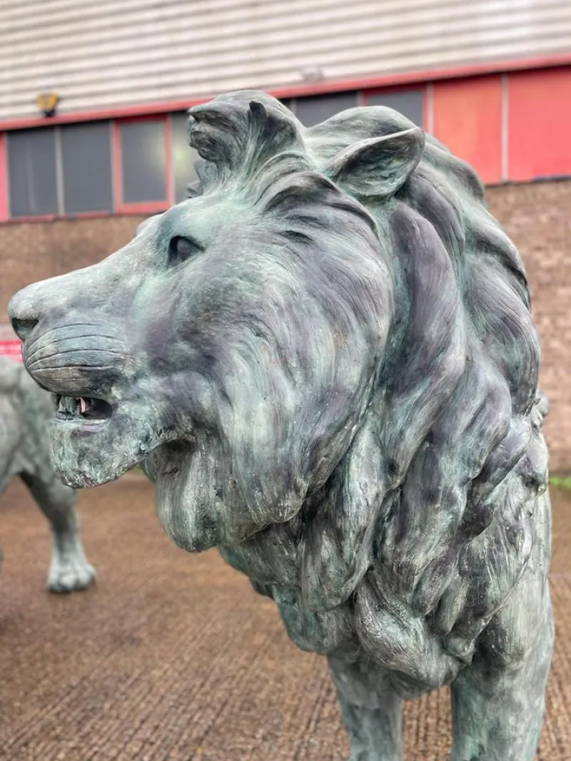 Online Pamono Large 20th Century Bronze Lions, Set of 2
