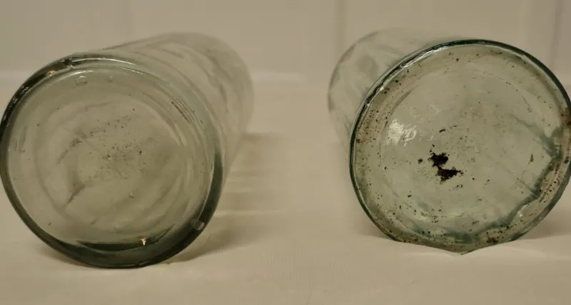Pamono Large 19th Century Clear Glass Pharmacy Poison Bottles, Unkns, Set of 2> Bottles, Carafes & Jugs