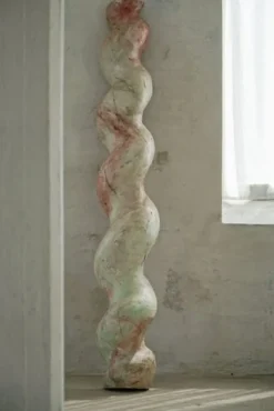 Pamono Large 18th Century Italian Sculptural Wooden Barley Twisted Pedestal><noscript><img width=