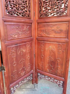 Sale Pamono Large 20th Century Screen in Carved Wood and Mirror, Asia