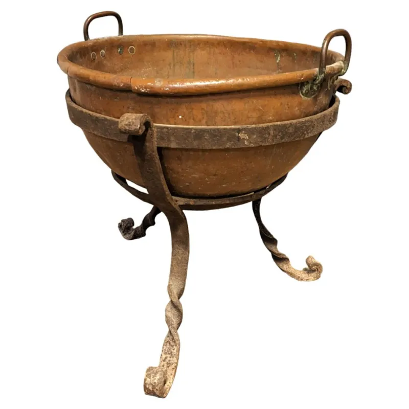 Pamono Large 18th-Century Copper Cauldron on Stand> Garden Accessories