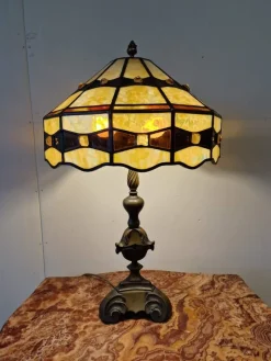 Best Pamono Large Tiffany Style Table Lamp in Brass