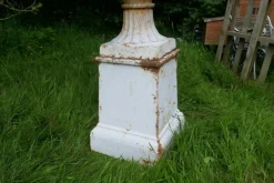 Pamono Large Victorian Garden Urns in Cast Iron, 1900, Set of 2><noscript><img width=