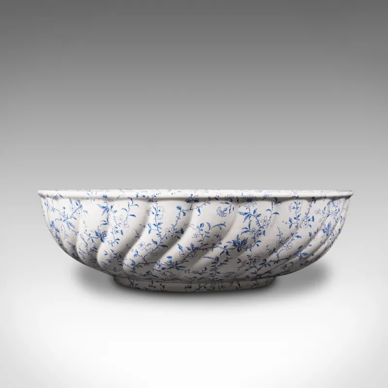 Sale Pamono Large Vintage English Ceramic Salad Bowl, 1930s