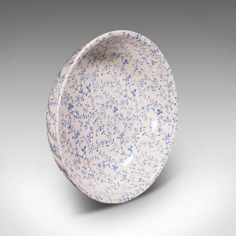 Sale Pamono Large Vintage English Ceramic Salad Bowl, 1930s