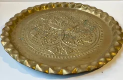 Best Pamono Large Vintage Moroccan Round Tray in Embossed Brass, 1950s