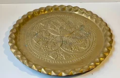 Best Pamono Large Vintage Moroccan Round Tray in Embossed Brass, 1950s