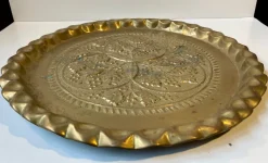 Best Pamono Large Vintage Moroccan Round Tray in Embossed Brass, 1950s