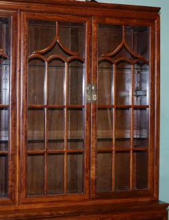Pamono Large Vintage Oriental Chinese Carved Bookcase Display Cabinet with Lights><noscript><img width=