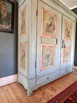 Pamono Large Vintage Painted Pine Double Wardrobe with Inlaid Chinoiserie, 1890s> Cabinets & Wardrobes