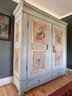 Pamono Large Vintage Painted Pine Double Wardrobe with Inlaid Chinoiserie, 1890s><noscript><img width=
