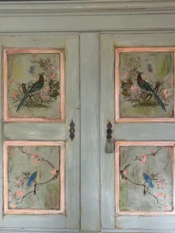 Pamono Large Vintage Painted Pine Double Wardrobe with Inlaid Chinoiserie, 1890s><noscript><img width=