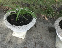 Pamono Large Weathered Cast Stone Garden Planters, 1930s, Set of 2><noscript><img width=