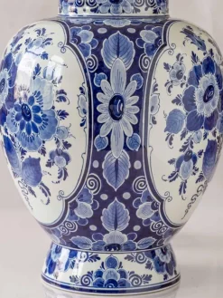 Online Pamono Large Wilhelmina Regina Delft Blue Table Lamp with New Red Velvet Lampshade