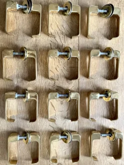 Pamono Lasta Brass Door handles by Timo Sarpaneva for Finland Primo Oy, 1960s, Set of 12> Architectural Elements