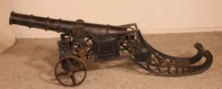 Pamono Late 19th Century Decorative English Cast Iron Cannon><noscript><img width=