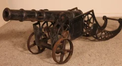 Pamono Late 19th Century Decorative English Cast Iron Cannon><noscript><img width=