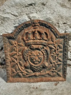 Pamono Late 17th Century French Cast Iron Fireback with Crowned Crest><noscript><img width=