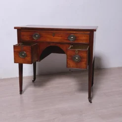 Pamono Late 19th Century George III English Writing Desk