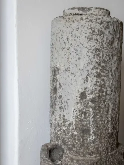 Hot Pamono Lava Stone Column