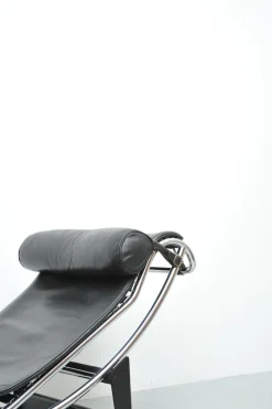Pamono LC4 Chaise Lounge by Le Corbusier and Charlotte Perriand and Pierre Jeanneret for Cassina, 1920s><noscript><img width=