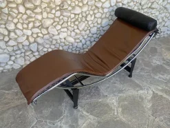 Pamono LC4 Chaise Lounge in Brown Leather by Le Corbusier for Cassina, 1980s><noscript><img width=