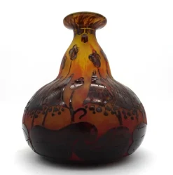 Pamono Le Verre Francais Vase in Glass by Charles Schneider, 1920s> Vases
