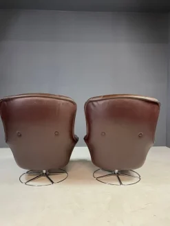 Discount Pamono Leather Swivel Armchairs from PEEM, Finland, 1970s, Set of 2