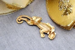 Hot Pamono Leopard Shaped Gold Brooch with Diamond Collar