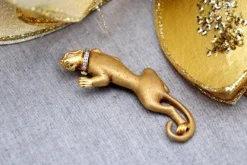 Hot Pamono Leopard Shaped Gold Brooch with Diamond Collar