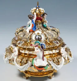 Pamono Lidded Crown Tureen by Maria Josepha for Meissen Drüselkästchen, Austria> Serving Dishes