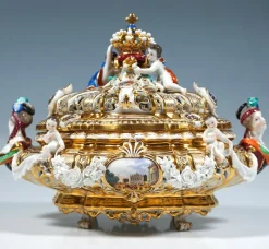 Pamono Lidded Crown Tureen by Maria Josepha for Meissen Drüselkästchen, Austria><noscript><img width=