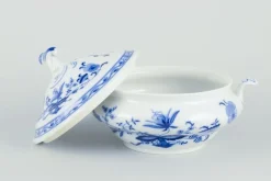 Best Pamono Lidded Porcelain Tureen with Blue Onion Decor, Germany, 1930s-1940s