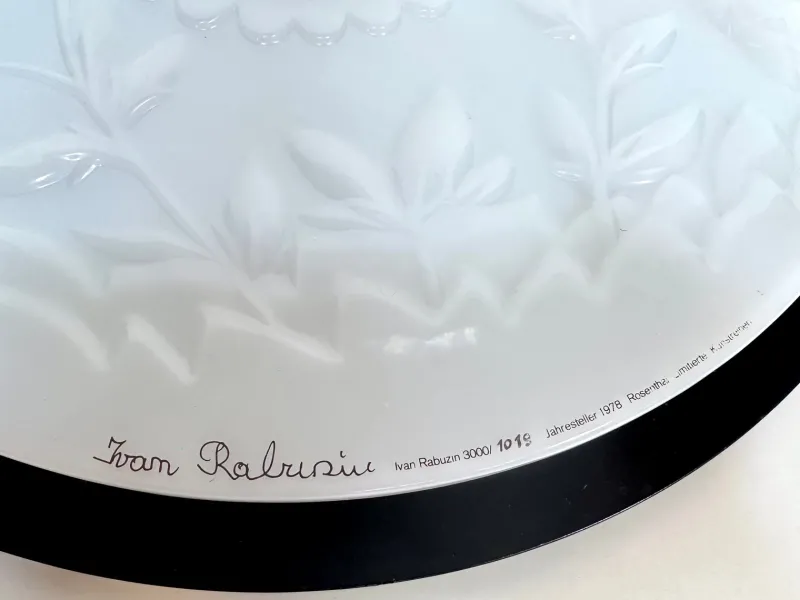 Pamono Limited Edition Glass Art Plate of the Year by Ivan Rabuzin for Rosenthal, Germany, 1978