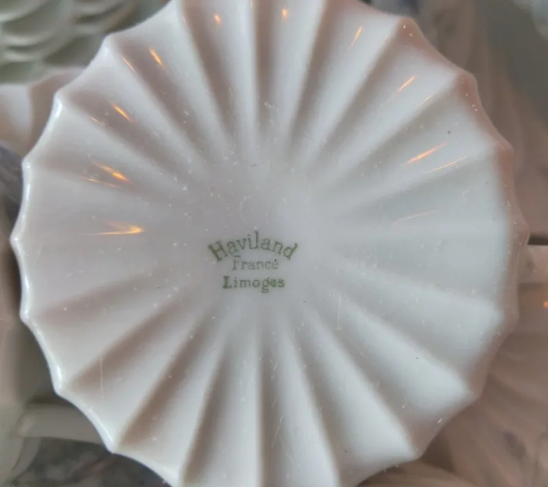 New Pamono Limoges Porcelain Dinner Service with Twisted Cornflower Decor from Haviland, 1980s, Set of 72