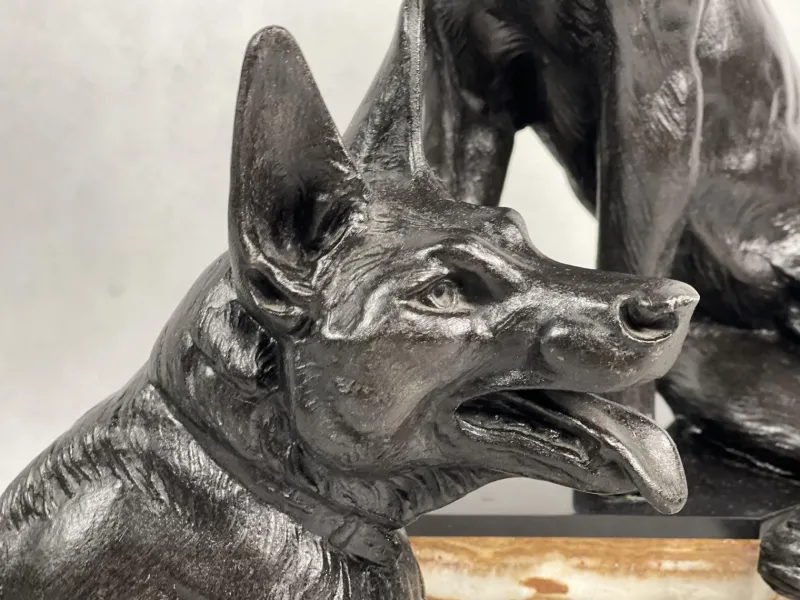 Pamono Louis Albert Carvin, Art Deco German Shepherds, 1920s, Zinc & Lead Alloy> Art Deco|Sculpture