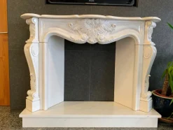 Pamono Louis IV Style Carrara Marble Fireplace by Gualtieri Dino><noscript><img width=
