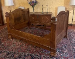 Pamono Louis Philippe Bed in Walnut> Beds & Bedroom Sets